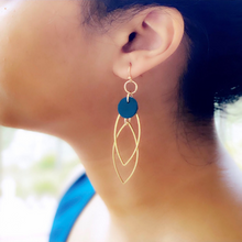 Load image into Gallery viewer, Elegant Dangle Earrings Promila
